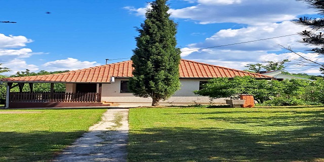 Ripanj - Lipovički put - kuća za odmor