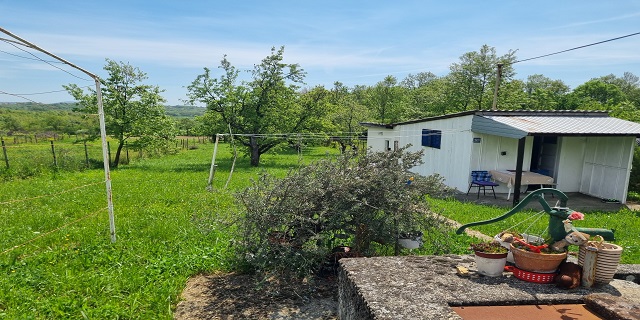 Baćevac - plac sa montažnim objektom