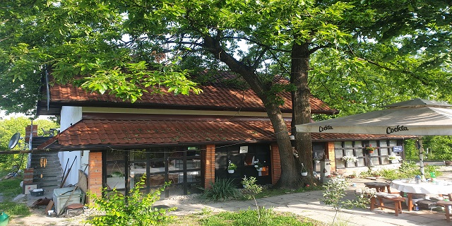 Lisović - stambeno-poslovni objekat