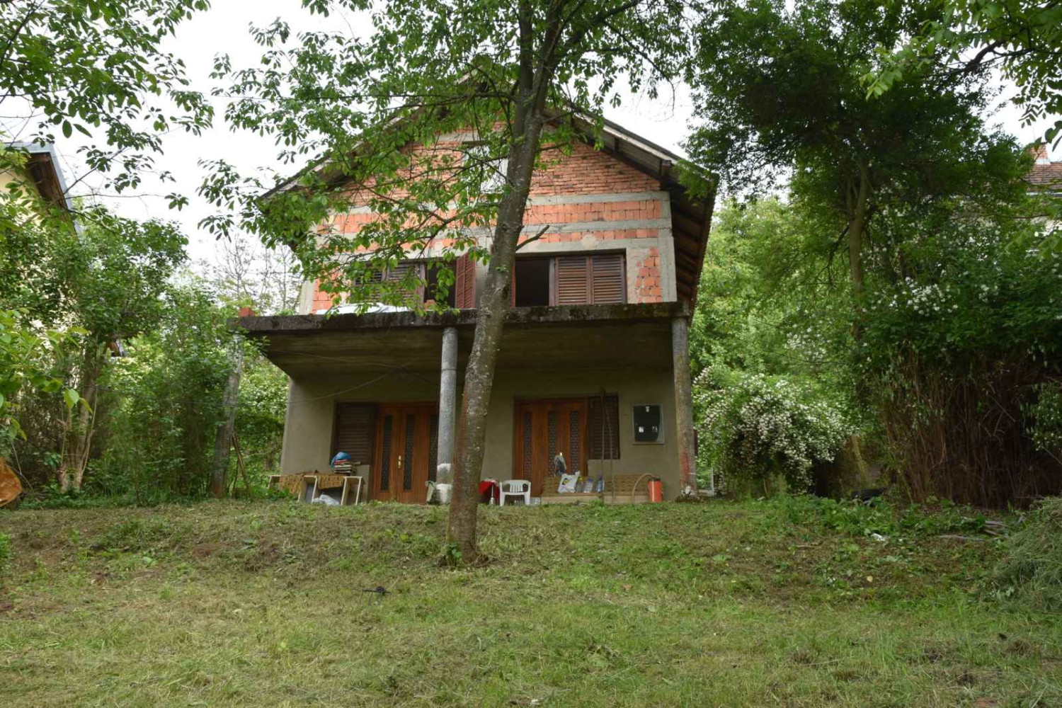 Beljina - porodična stambena zgrada