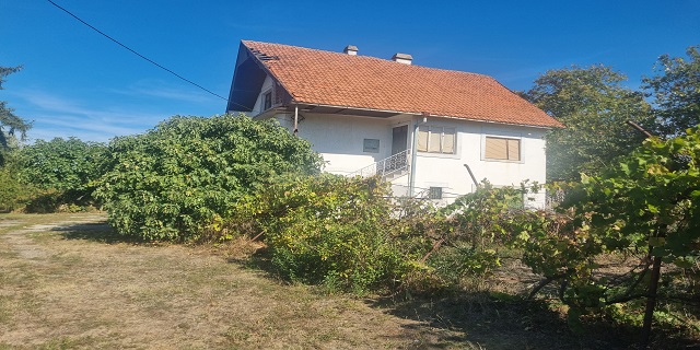 Lisović - porodična stambena zgrada